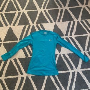 Womens medium under armour shirt